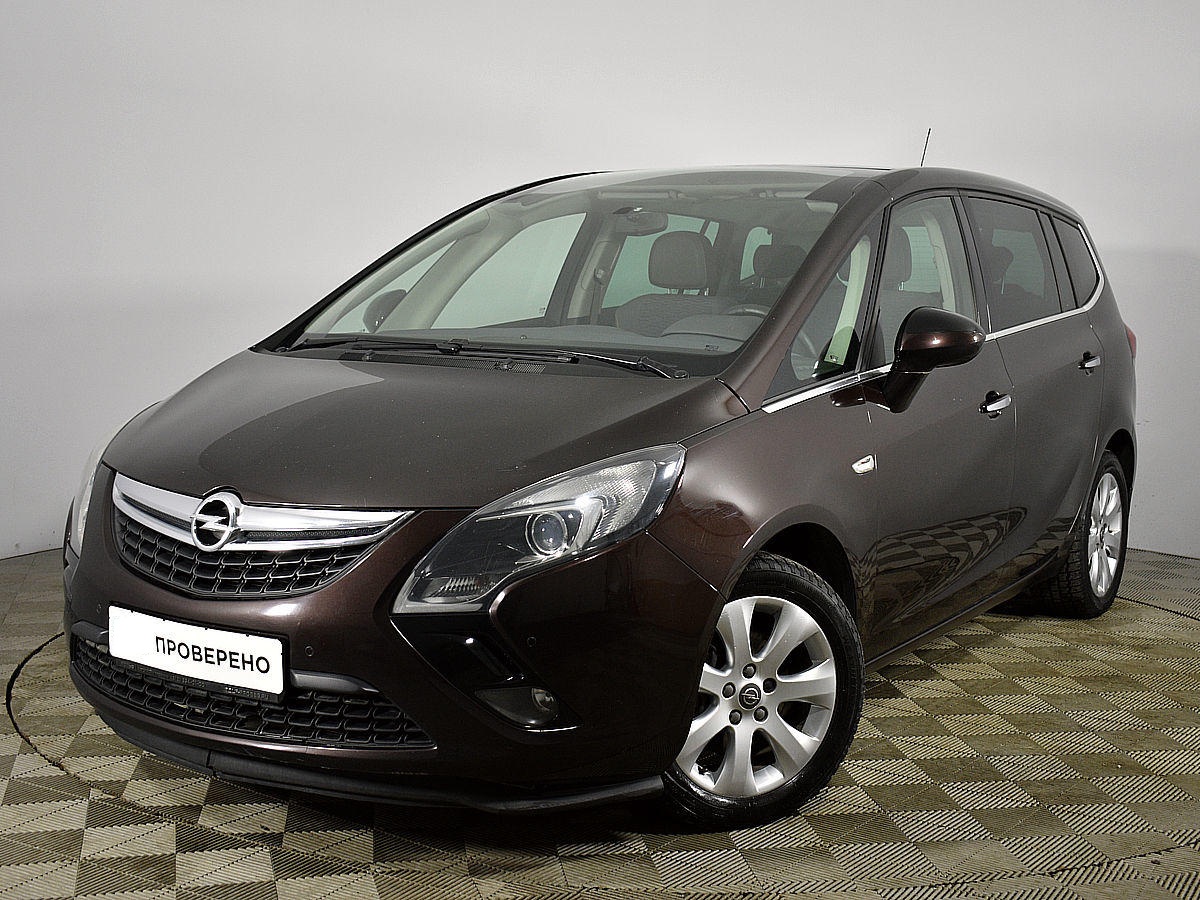 Opel Zafira c 2012.